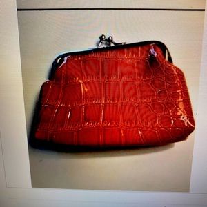 3/$5 Red Croc Pattern Kiss Lock Coin Purse
